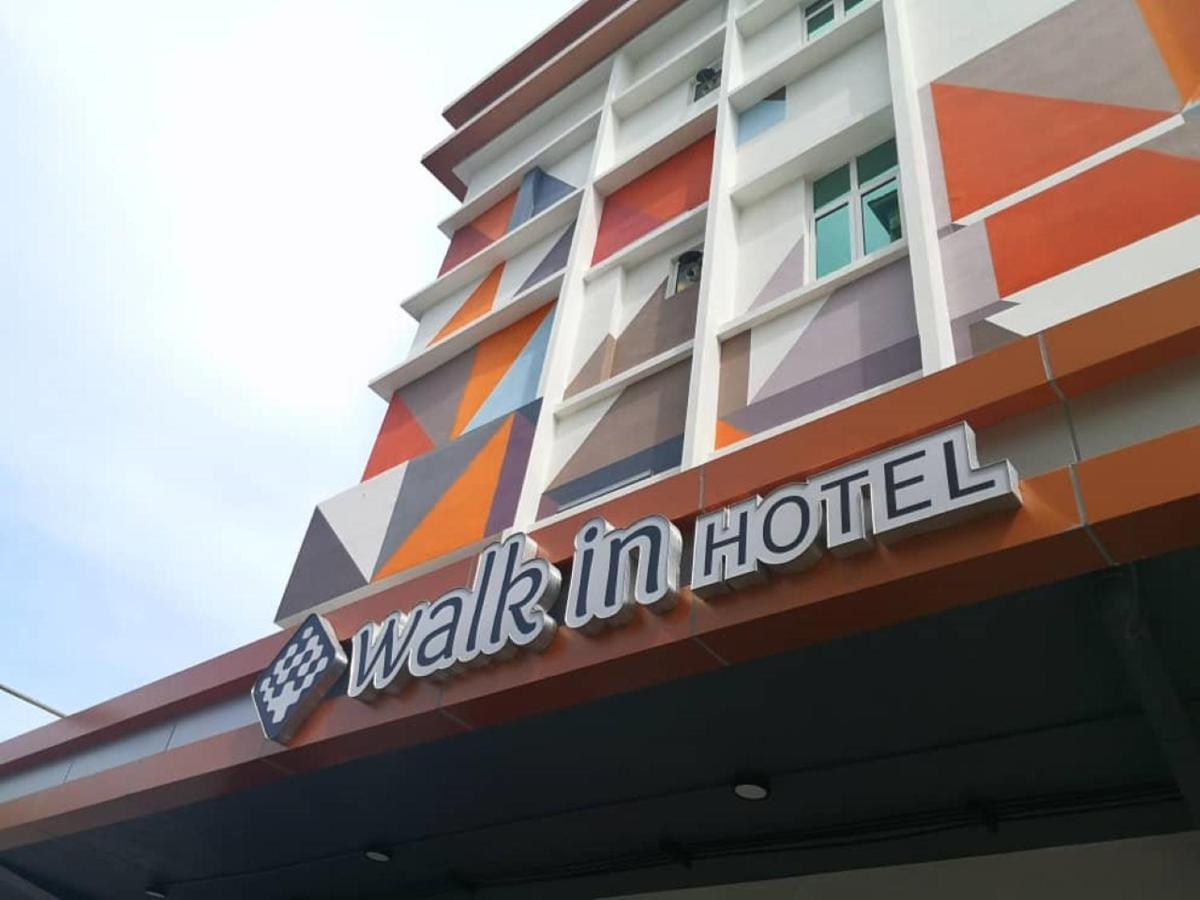 Walk In Hotel Kota Kinabalu Exterior photo